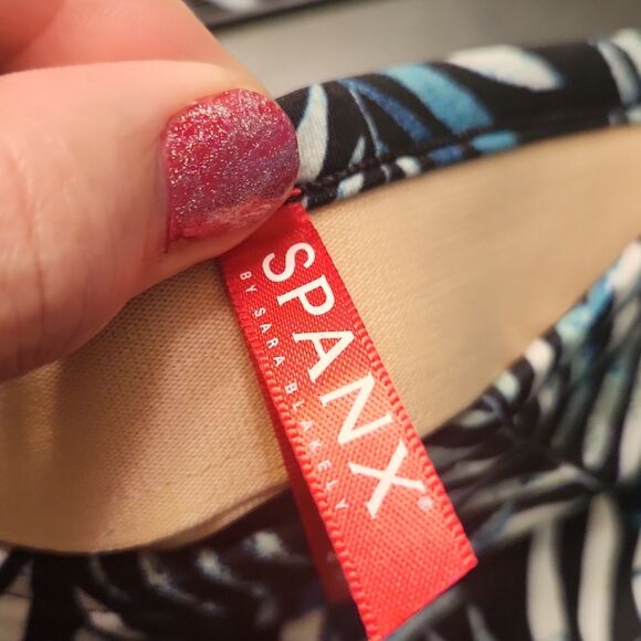 Spanx Women's Go With the Flow Wide-Leg Pants in "Blue Palm" Print Size M - Picture 8 of 11